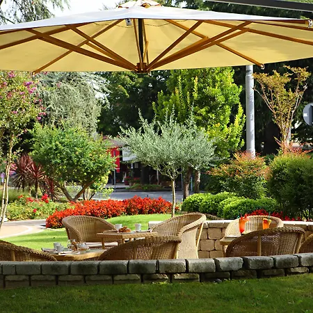 Aqua Ξενοδοχείο 3*