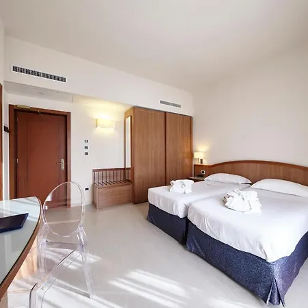 Aqua Hotel 3*