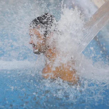 Aqua מלון אבנו טרמה