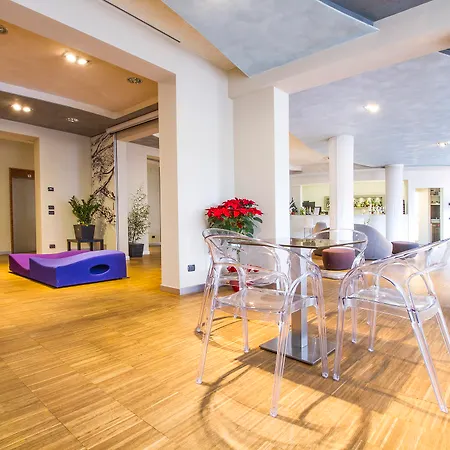 Aqua מלון אבנו טרמה