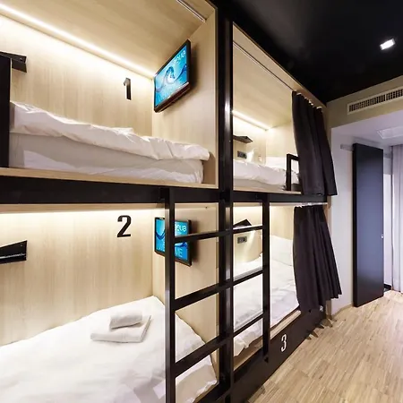 فندق Aqua 3*