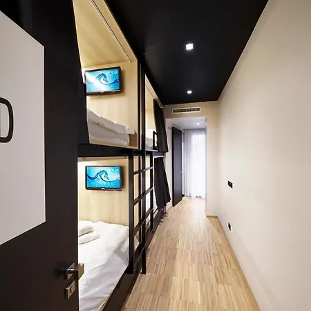 Aqua Hotel