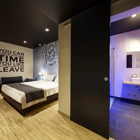 Aqua Hotell
